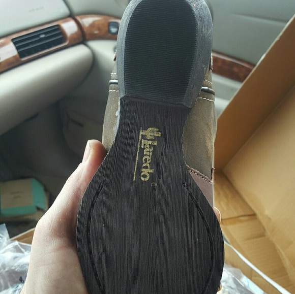 Size 6.5 brand new - Picture 2 of 6